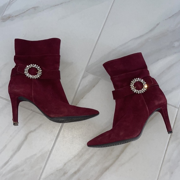 MK Red Velvet Booties 👠 - Picture 2 of 8